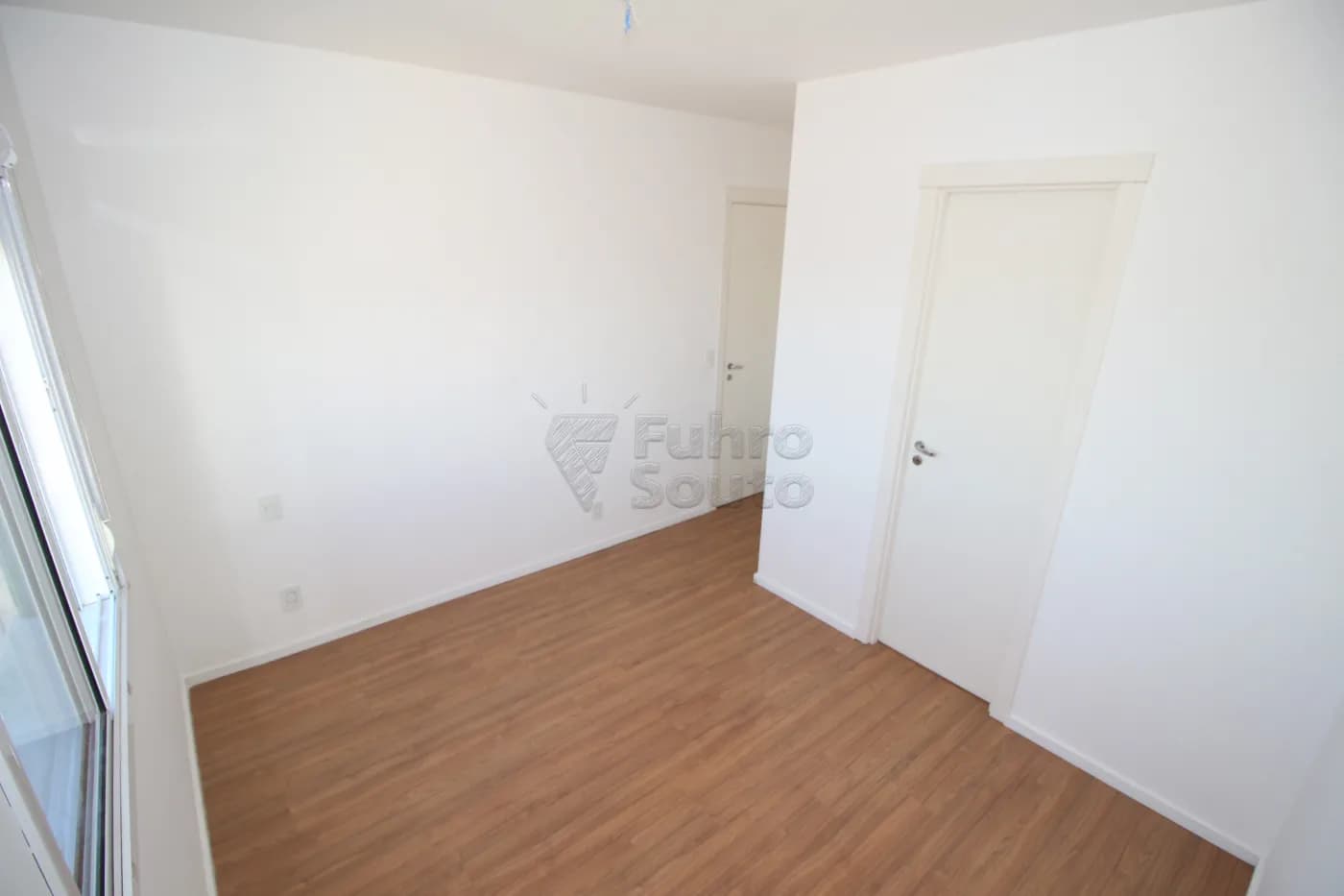 fcpt2k-pelotas-apartamento-padrao-areal-25-03-2024_23-30-46-15.webp