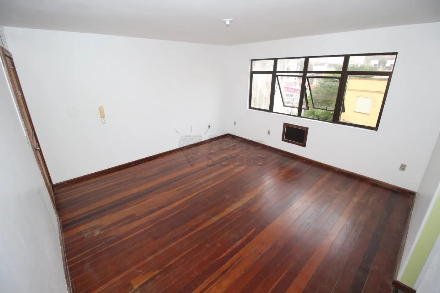 fj8vbm-pelotas-comercial-sala-fora-de-condominio-centro-17-06-2024_18-44-53-5.webp