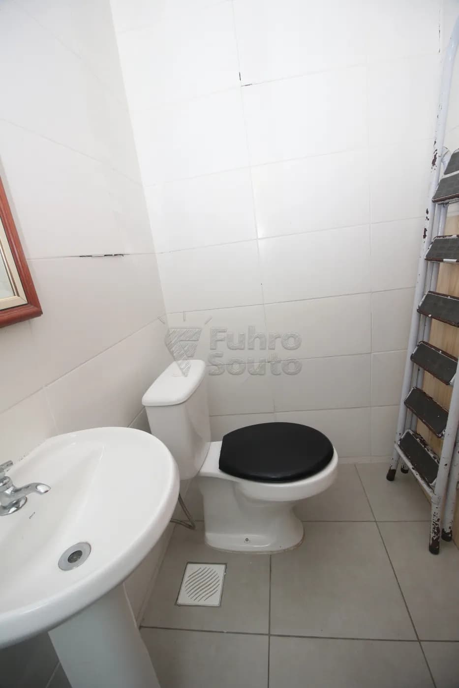 fjjmhr-pelotas-apartamento-padrao-centro-07-01-2025_23-18-38-33.webp
