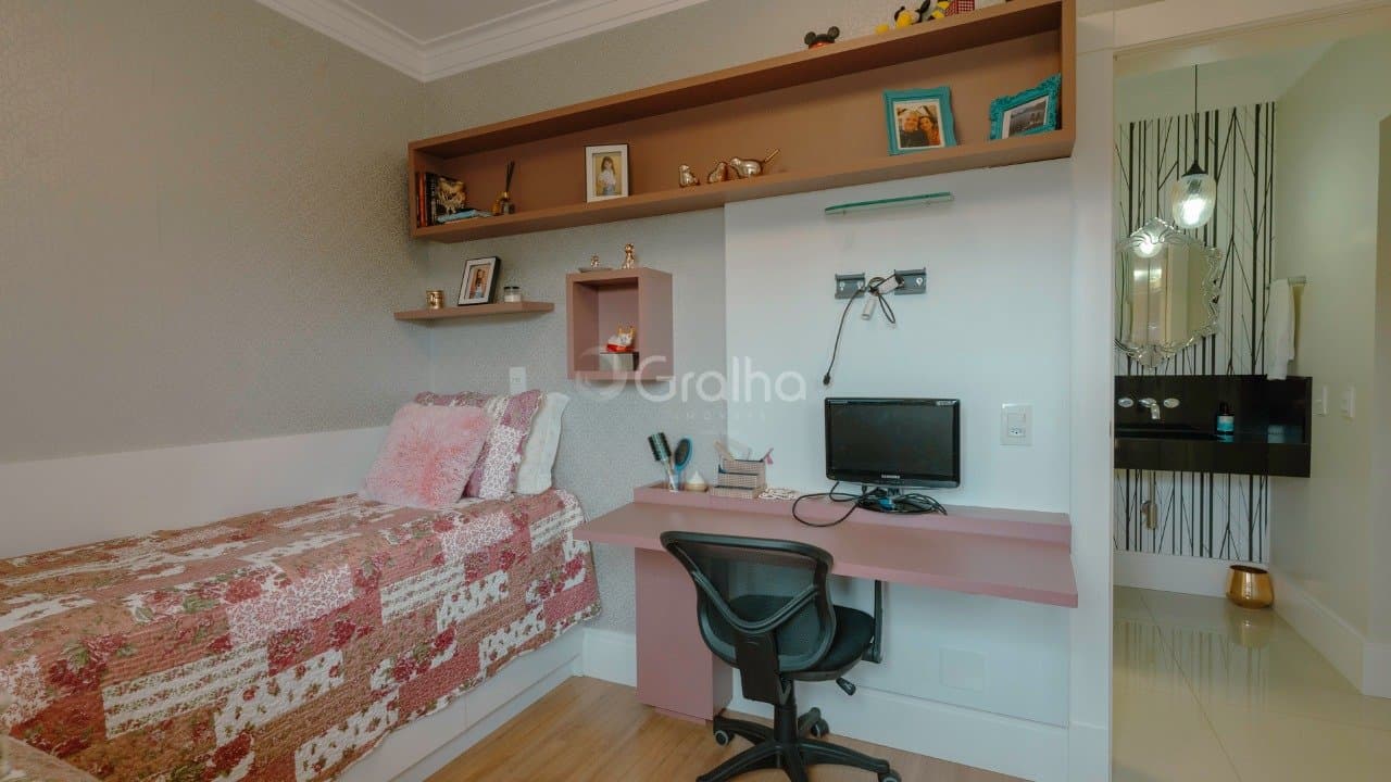 fl36gl-iJtQ1T4uG96Fv7T59mp8_3848768779c93aa25e.jpg