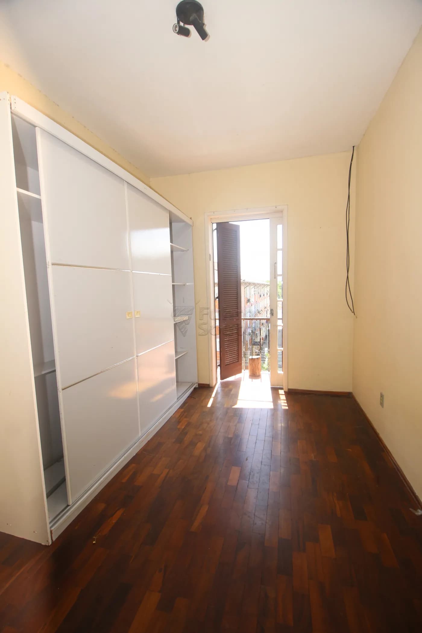 fp4vc-pelotas-apartamento-padrao-centro-26-11-2025_02-10-08-14.webp