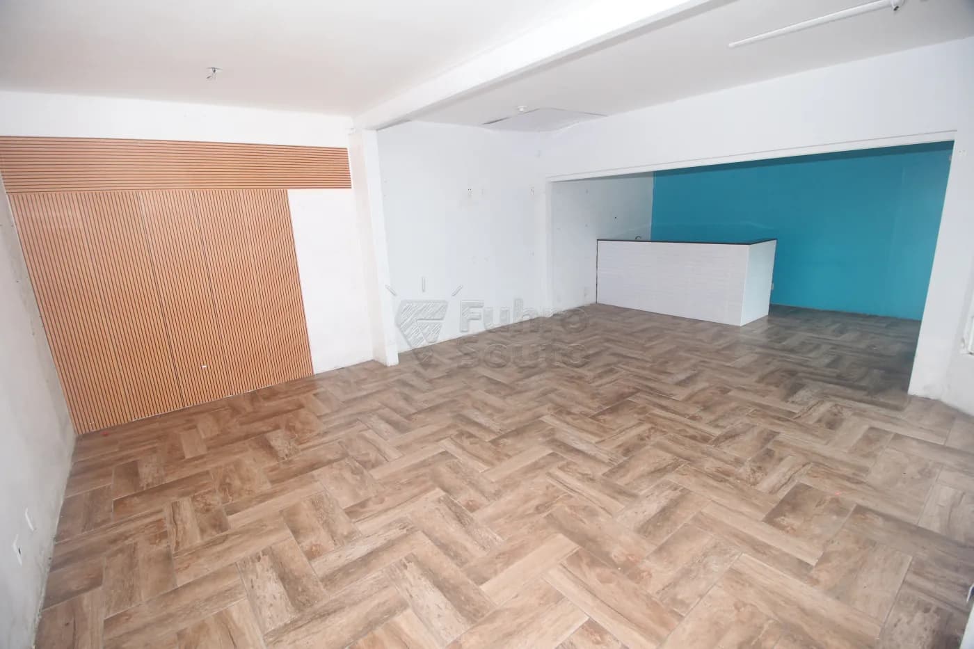 fuwywo-pelotas-comercial-sala-em-condominio-fragata-13-02-2025_00-31-52-6.webp