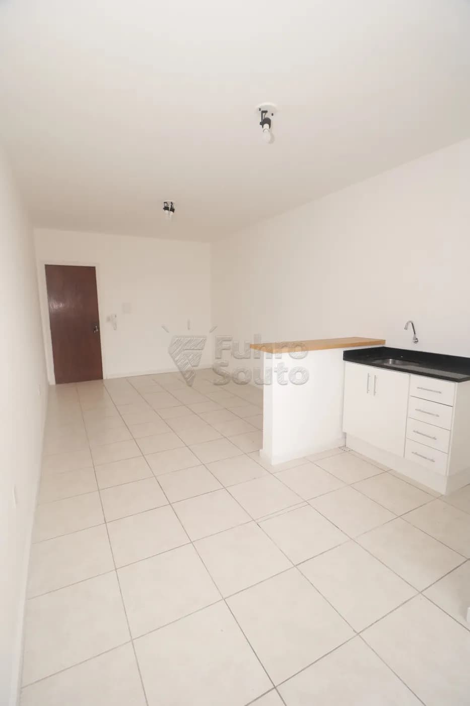 g0en6d-pelotas-apartamento-kitinete-centro-25-02-2026_22-16-13-699f9edd3ec79.webp