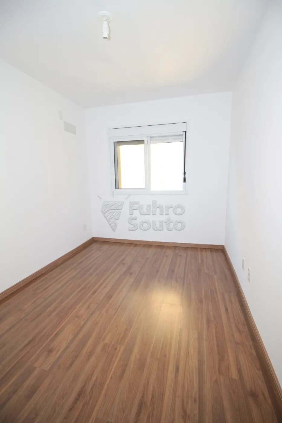 gbk4j-pelotas-apartamento-padrao-tres-vendas-20-05-2024_23-07-06-9.webp