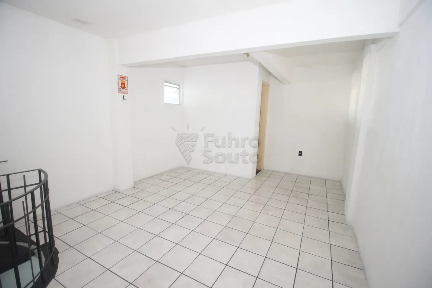 gdip8q-pelotas-comercial-sala-em-condominio-centro-31-05-2025_01-55-45-5.webp