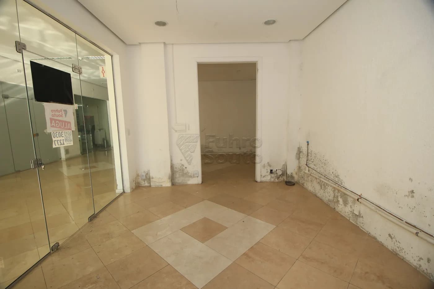gikrc-pelotas-comercial-sala-em-condominio-centro-04-10-2024_00-34-43-8.webp