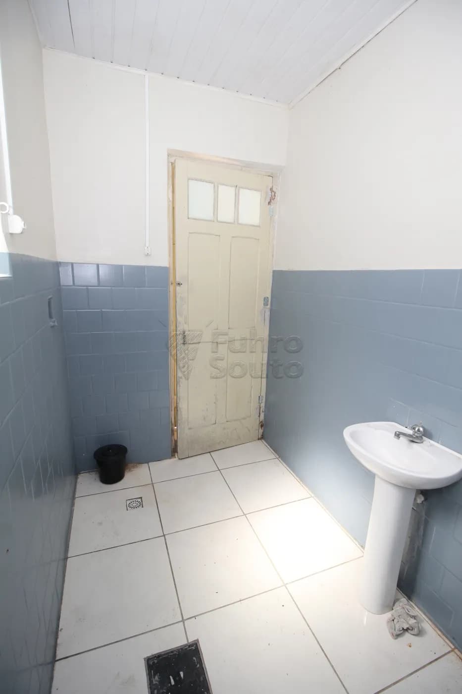 giz5fq-banheiro.webp