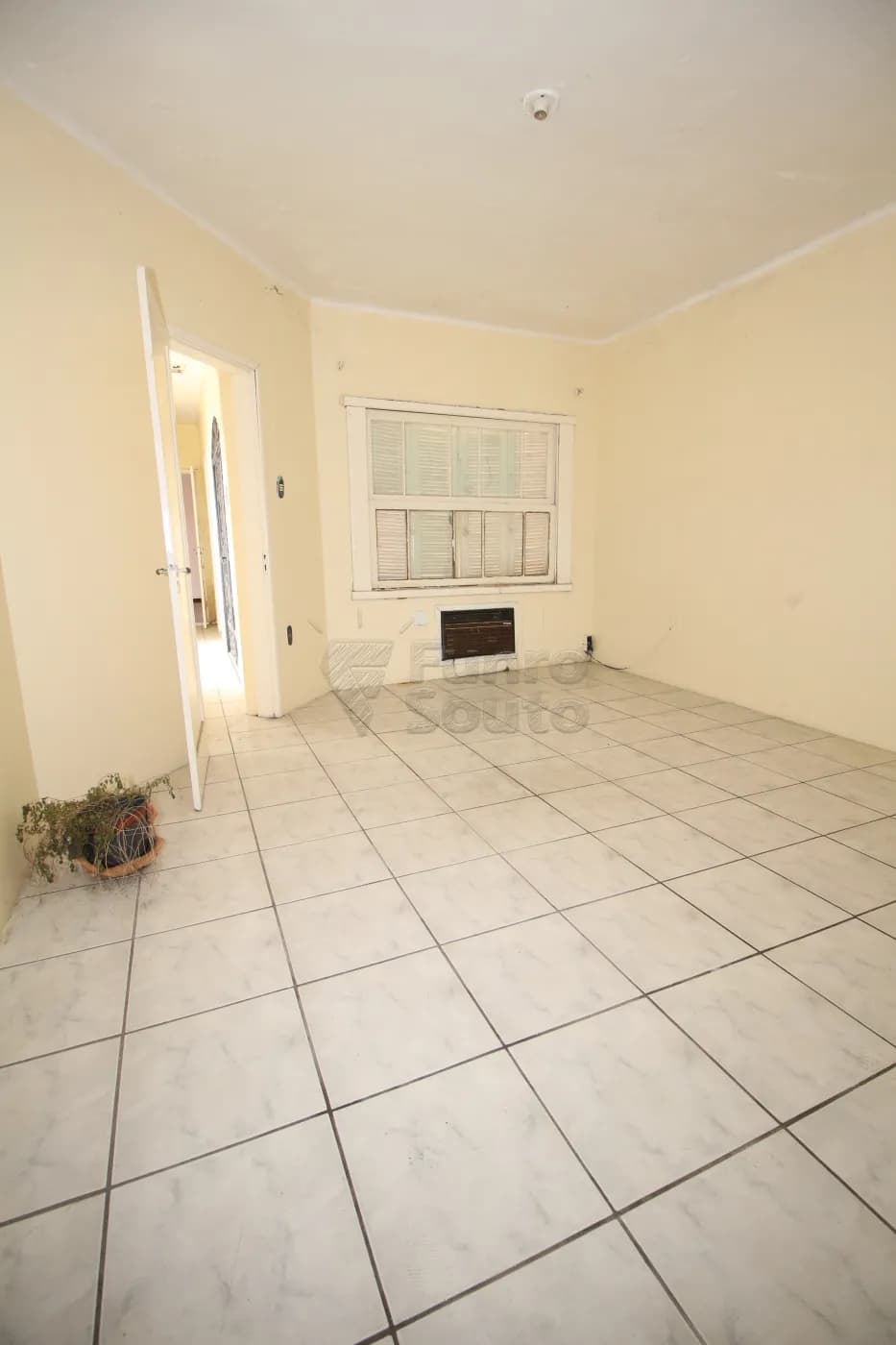 gl4aie-pelotas-comercial-casa-centro-14-11-2023_01-30-09-10.webp