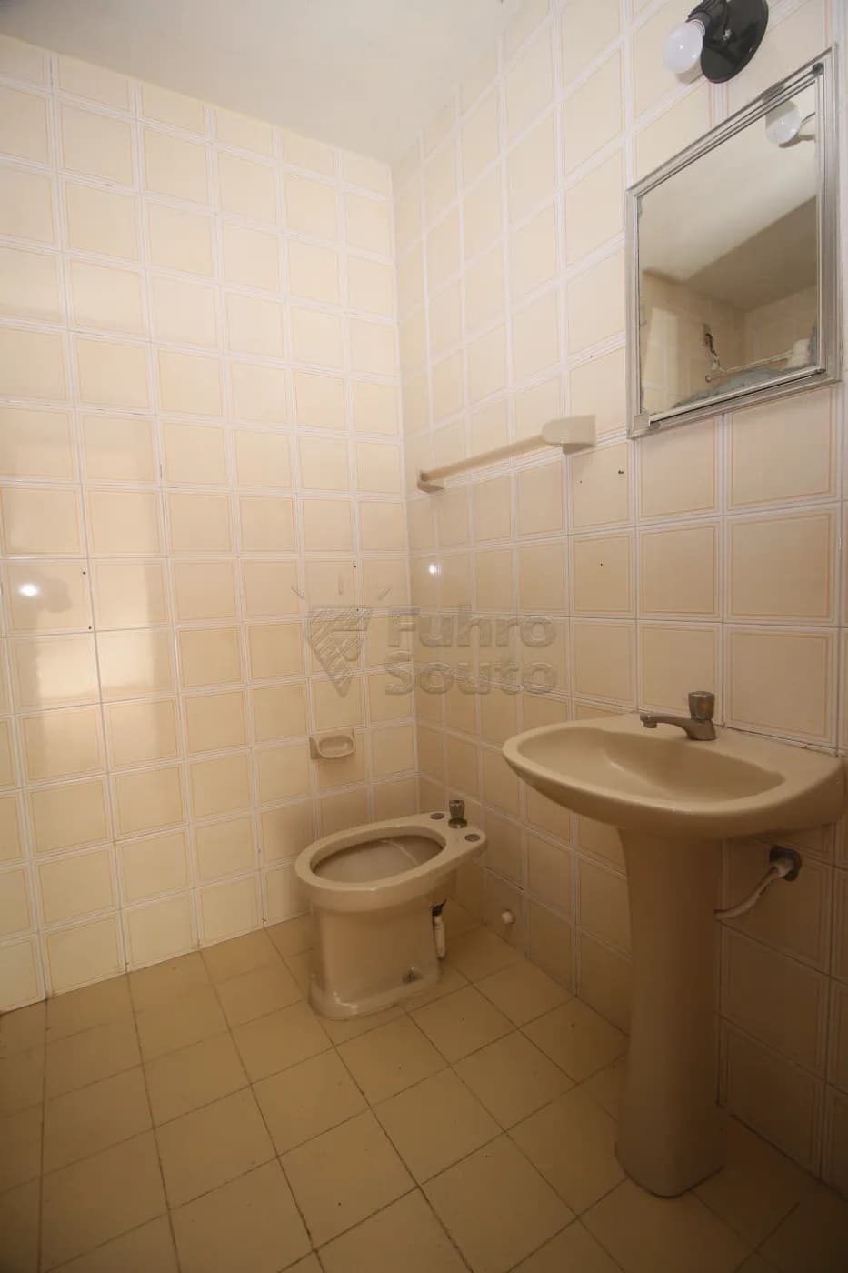 goz84p-pelotas-apartamento-padrao-centro-15-05-2025_23-22-11-23.webp
