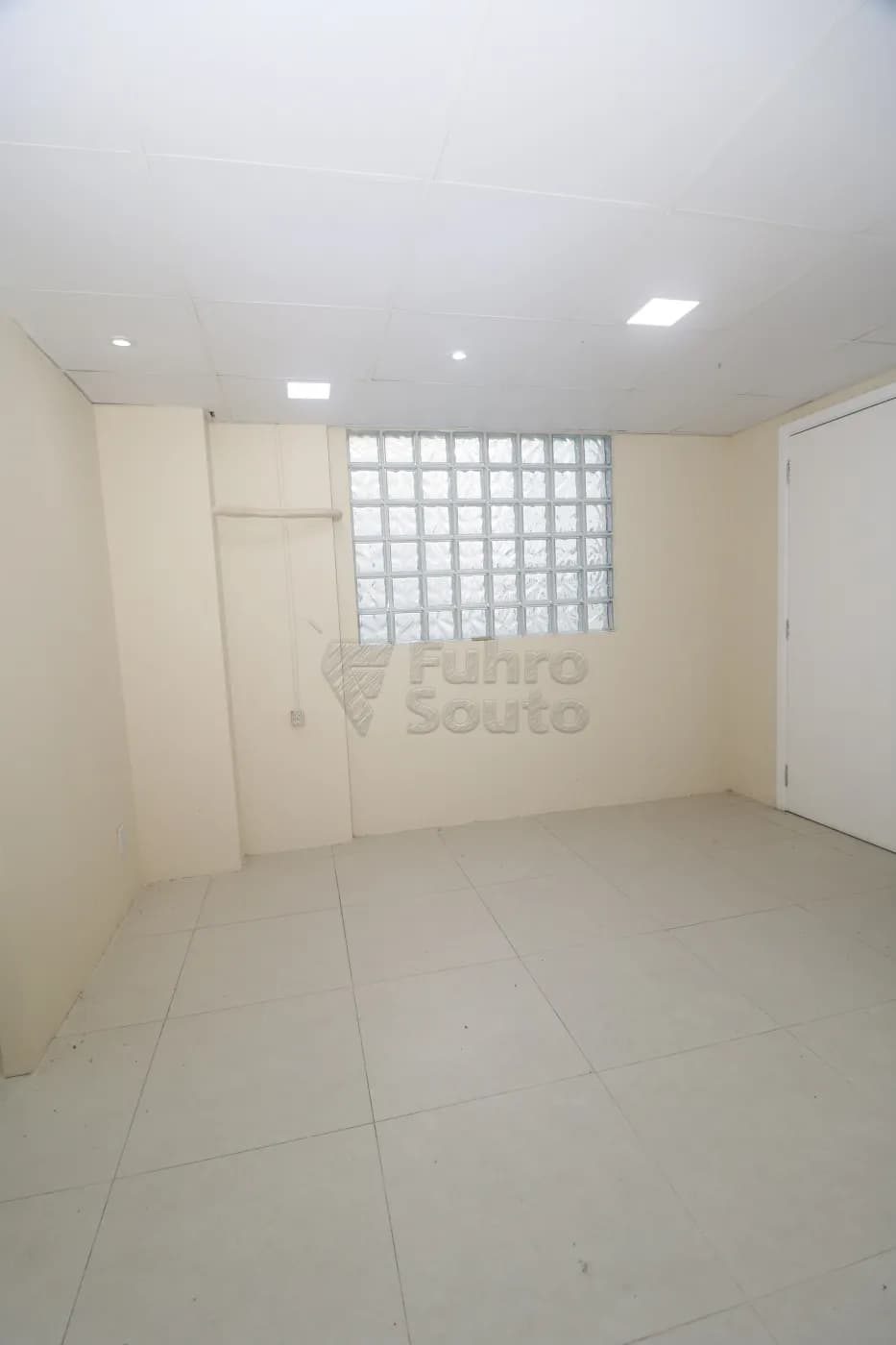 gwswh8-pelotas-comercial-loja-em-condominio-centro-22-05-2026_01-28-36-6a0fdb744d5d6.webp