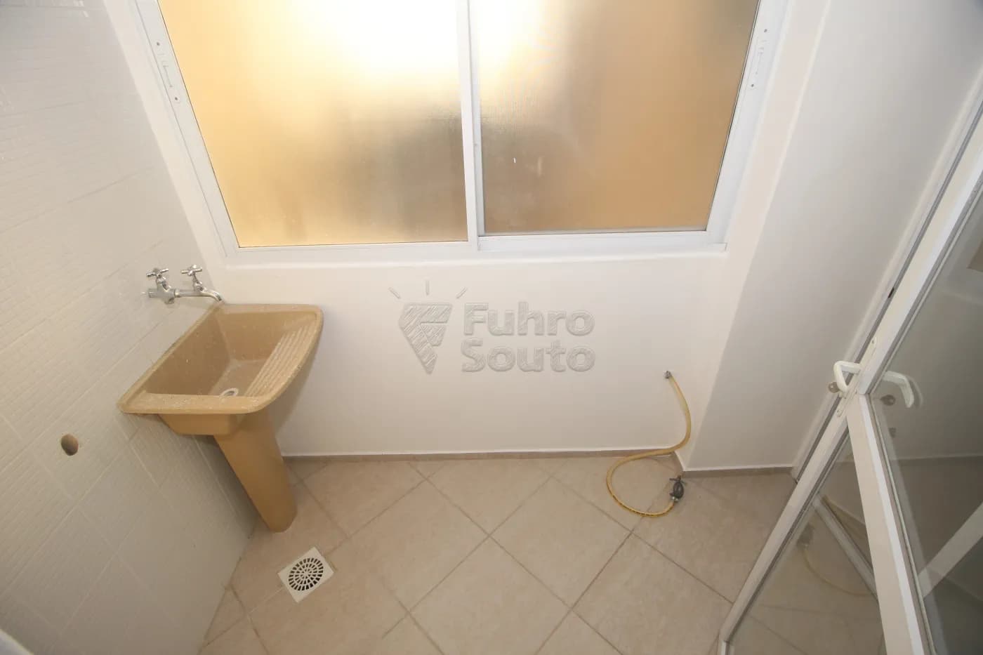 h29tq-pelotas-apartamento-padrao-centro-30-05-2025_10-21-49-7.webp