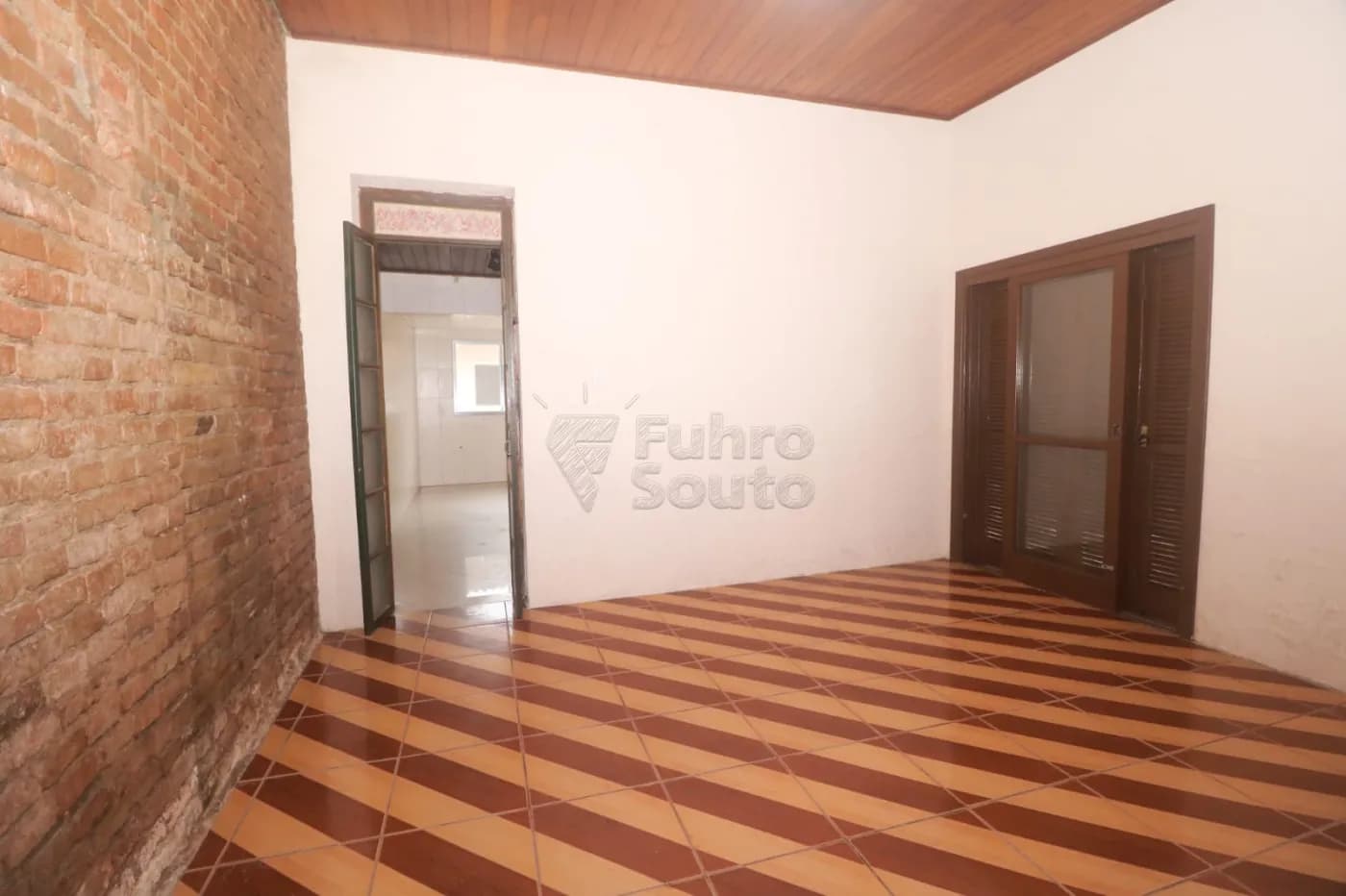 h3dze4q-pelotas-casa-padrao-centro-12-12-2025_15-00-18-693c583234fb6.webp