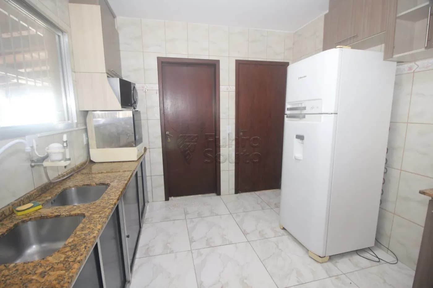 h5yi2-pelotas-casa-padrao-laranjal-12-11-2025_18-10-31-38.webp