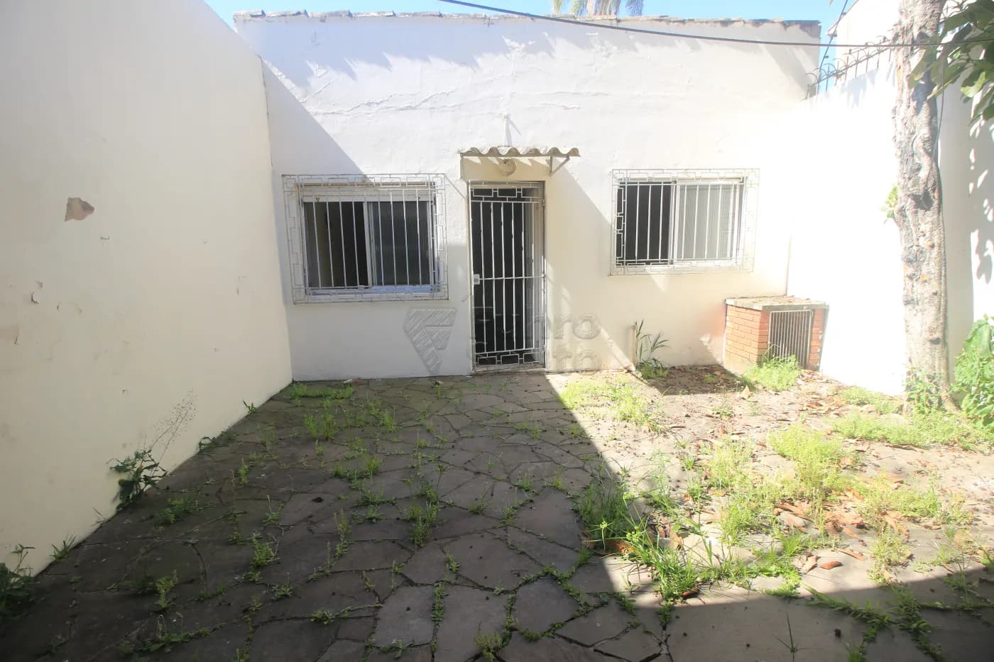 hh09r-pelotas-casa-padrao-centro-04-11-2025_01-03-50-29.webp