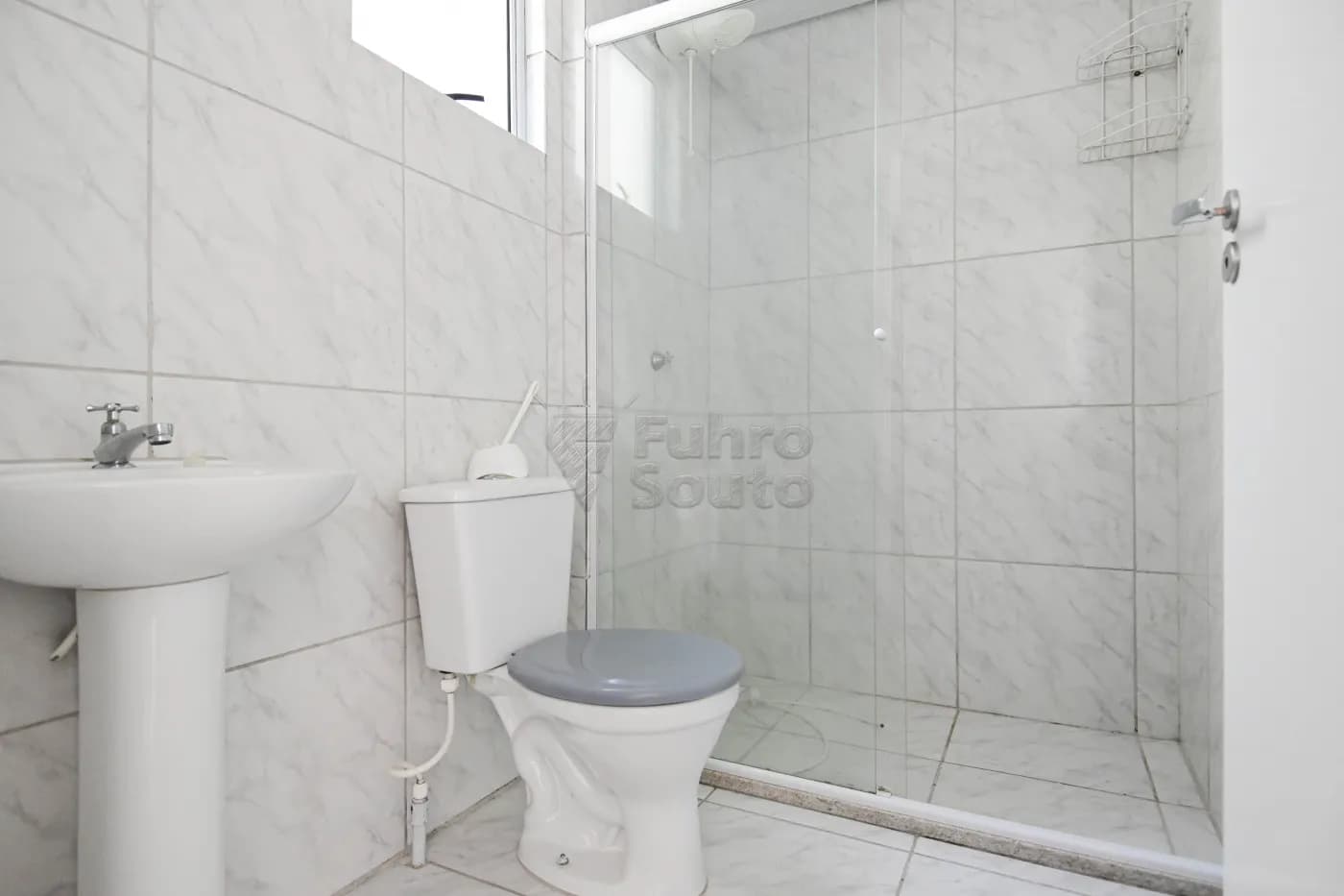 hkkygl-pelotas-apartamento-padrao-sao-goncalo-06-11-2024_23-04-30-6.webp