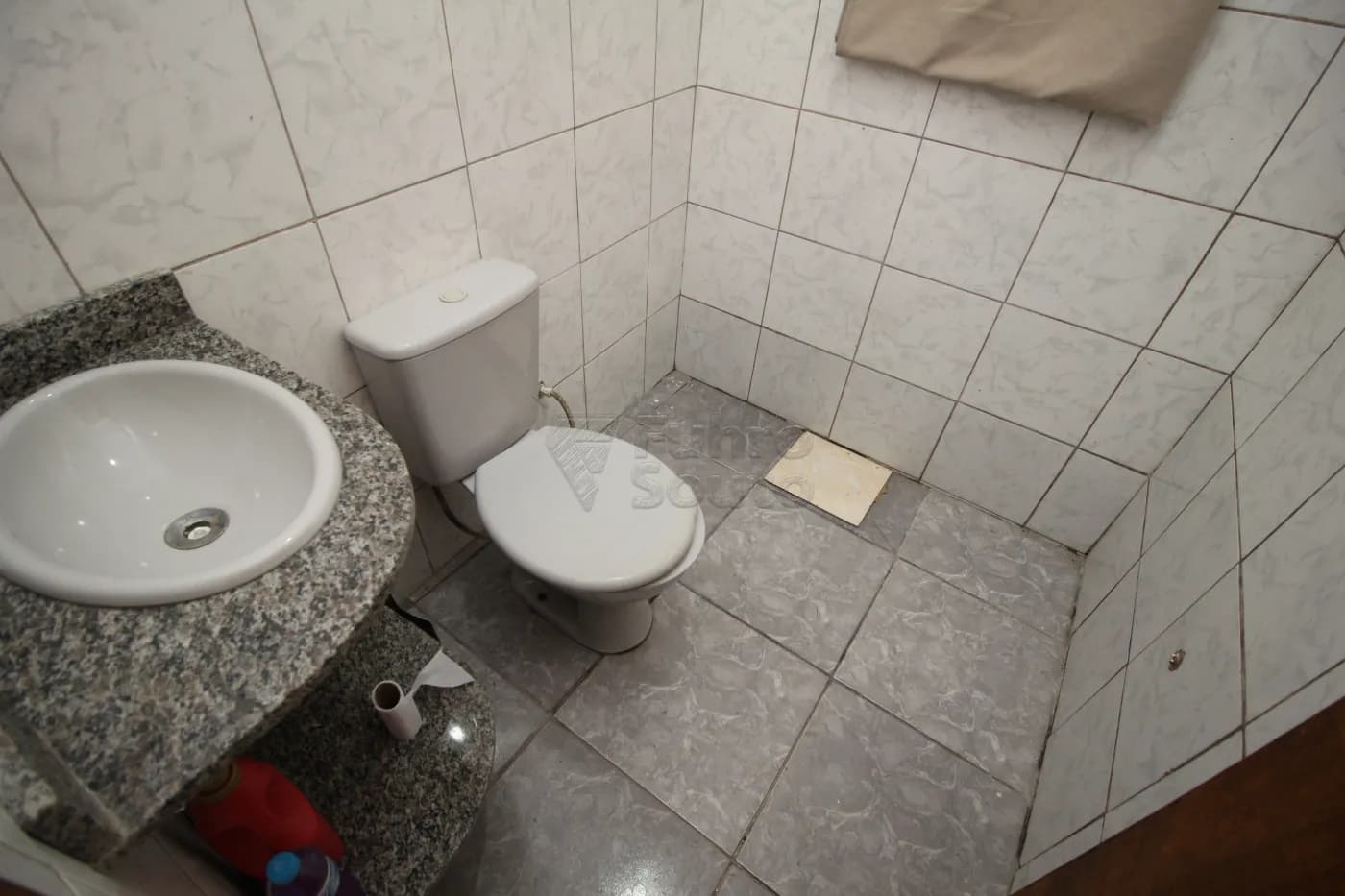 hllf8-pelotas-comercial-casa-centro-10-05-2024_17-21-47-10.webp