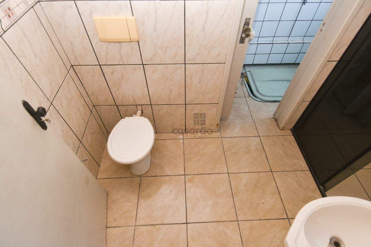 hn88f-casa-3-quartos-no-pelotas-banheiro-casa-dos-fundos.jpg