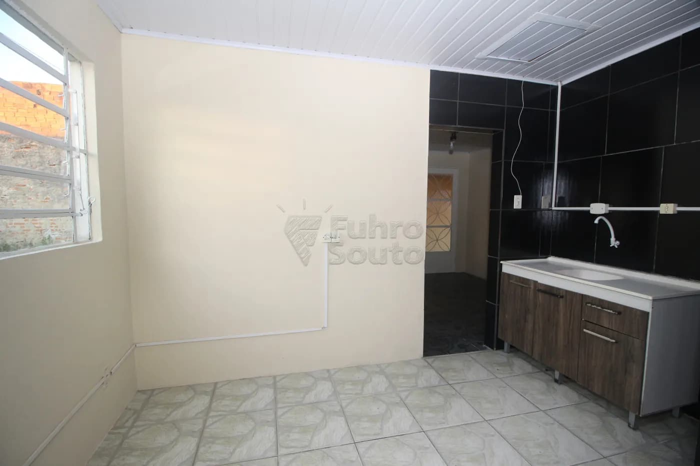 ho1fp-pelotas-casa-padrao-tres-vendas-05-12-2024_00-15-37-26.webp
