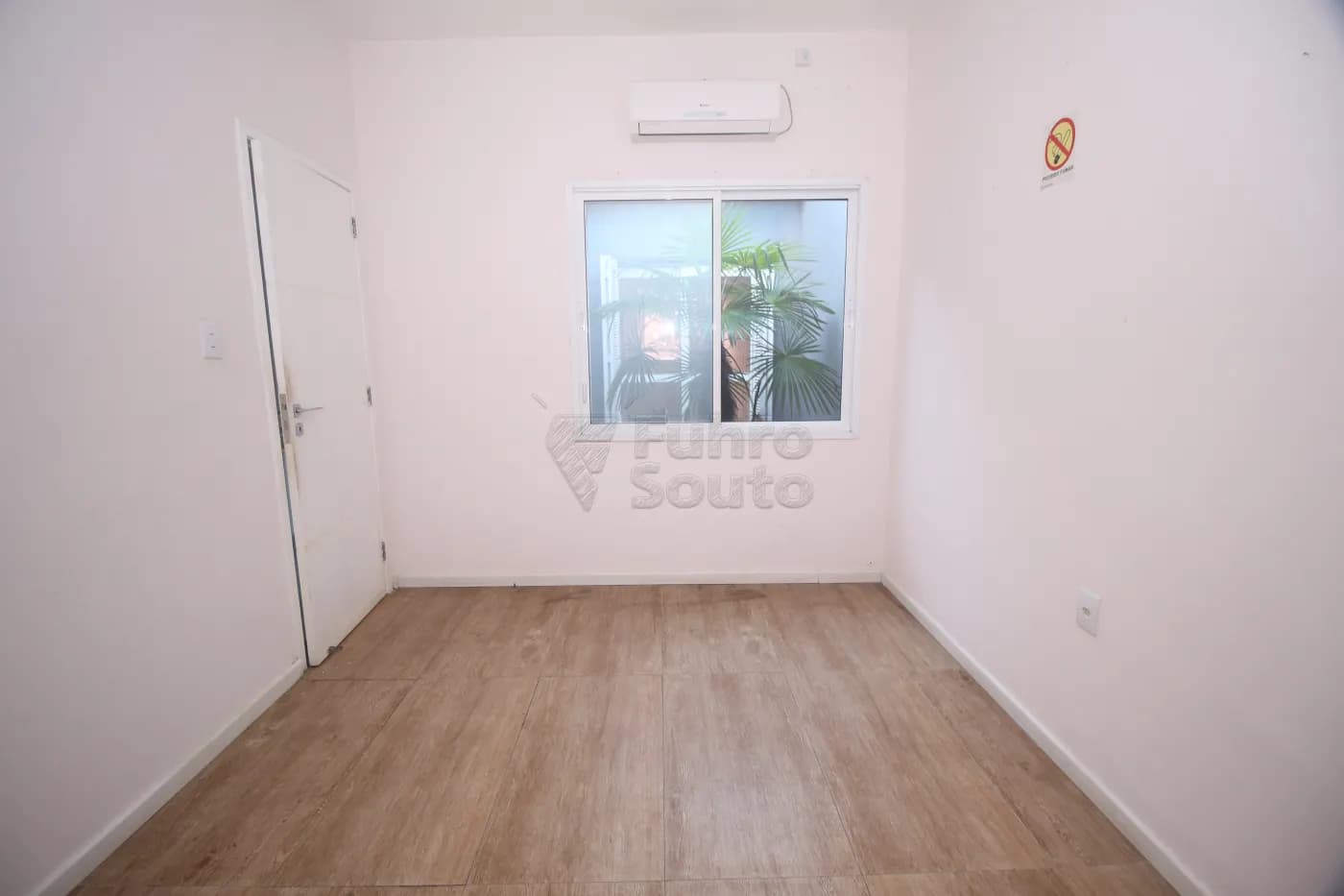 hpxbnn-pelotas-comercial-casa-centro-20-02-2025_01-40-36-36.webp