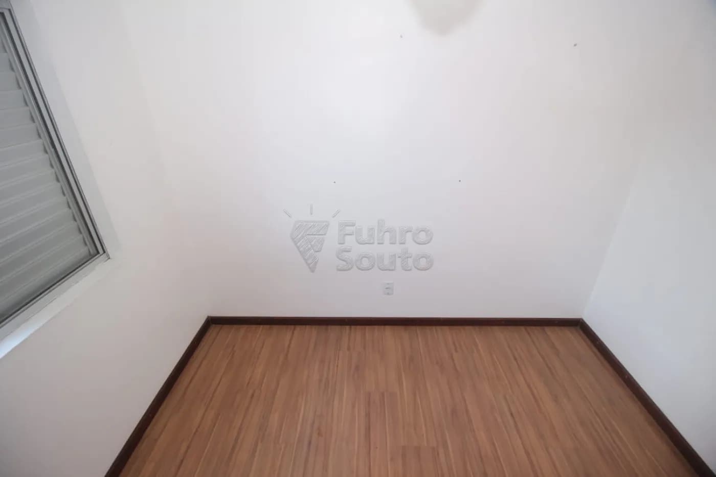 hrcsqm-pelotas-apartamento-padrao-tres-vendas-09-10-2025_13-54-00-6.webp