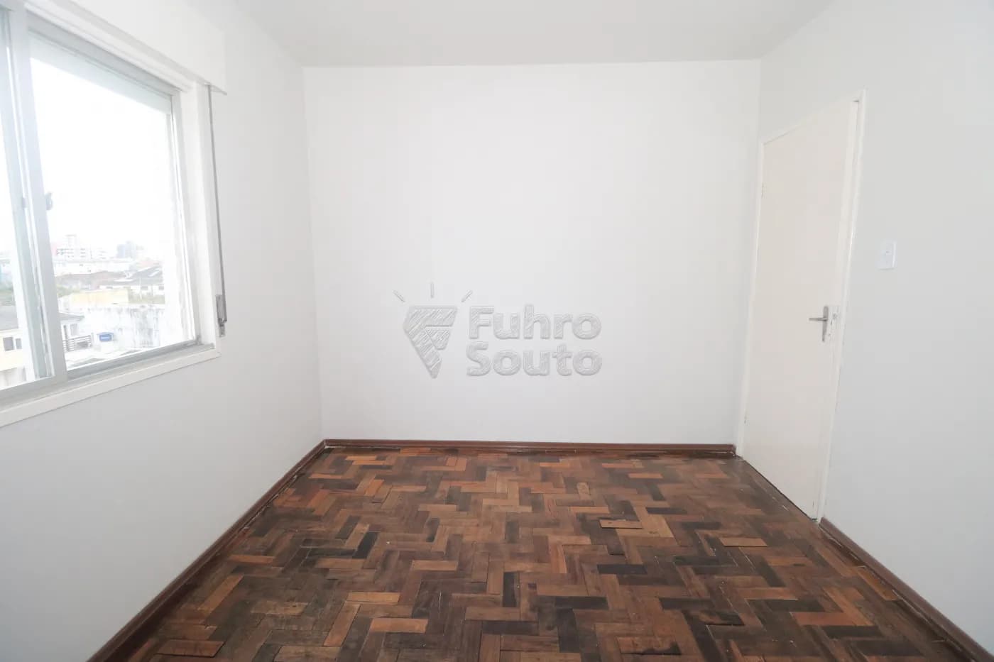 htioqt-pelotas-apartamento-padrao-centro-02-06-2026_23-56-42-6a1f97ea1f37b.webp