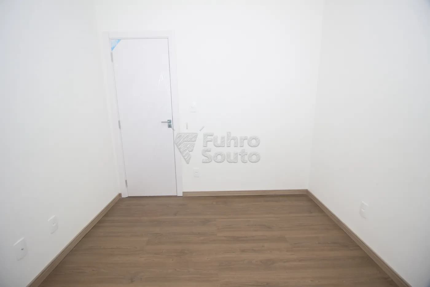 hwretl-pelotas-apartamento-padrao-fragata-03-09-2025_22-48-51-18.webp