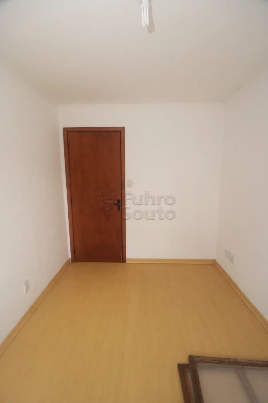 hyuxob-pelotas-apartamento-padrao-centro-07-05-2026_21-30-40-69fd2eb033642.webp