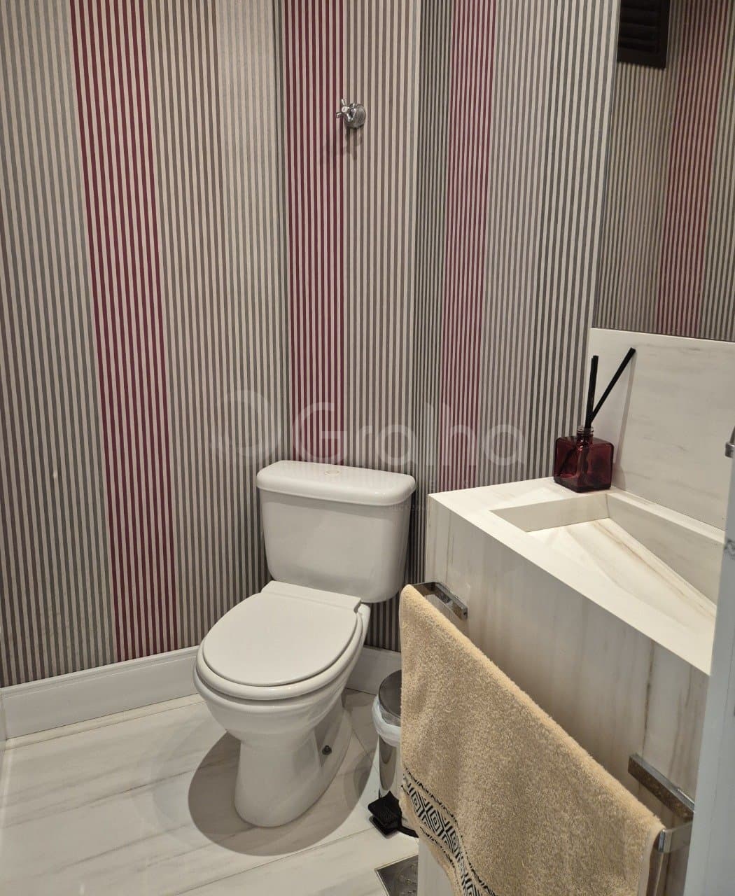 i37a9e-i8R4me1ux2i4D226cJi32_4090969179e7649ab1.jpg