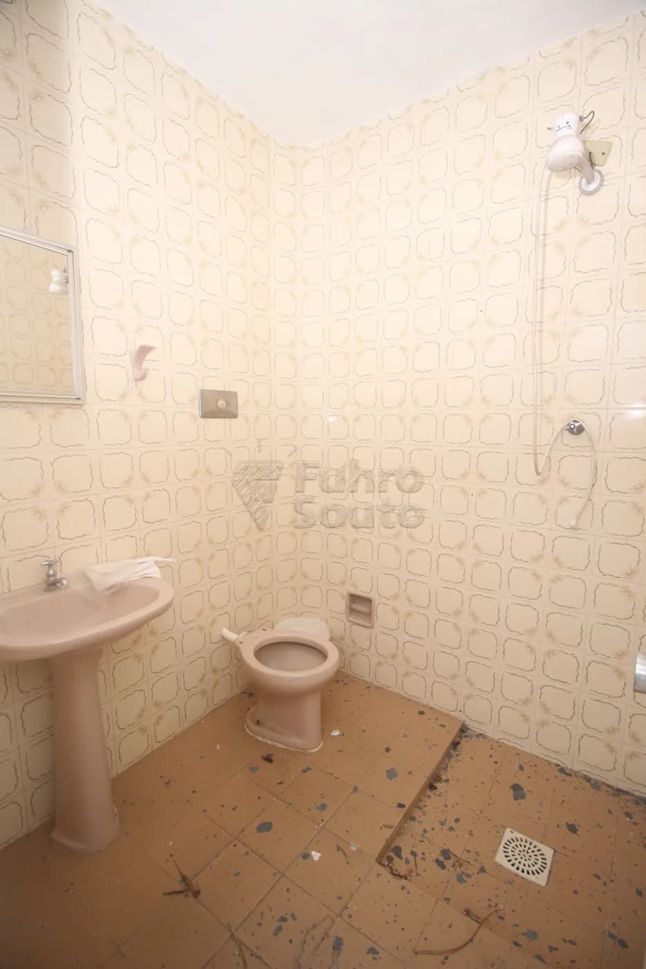 i3zk2q-pelotas-casa-padrao-centro-22-09-2025_23-38-44-34.webp