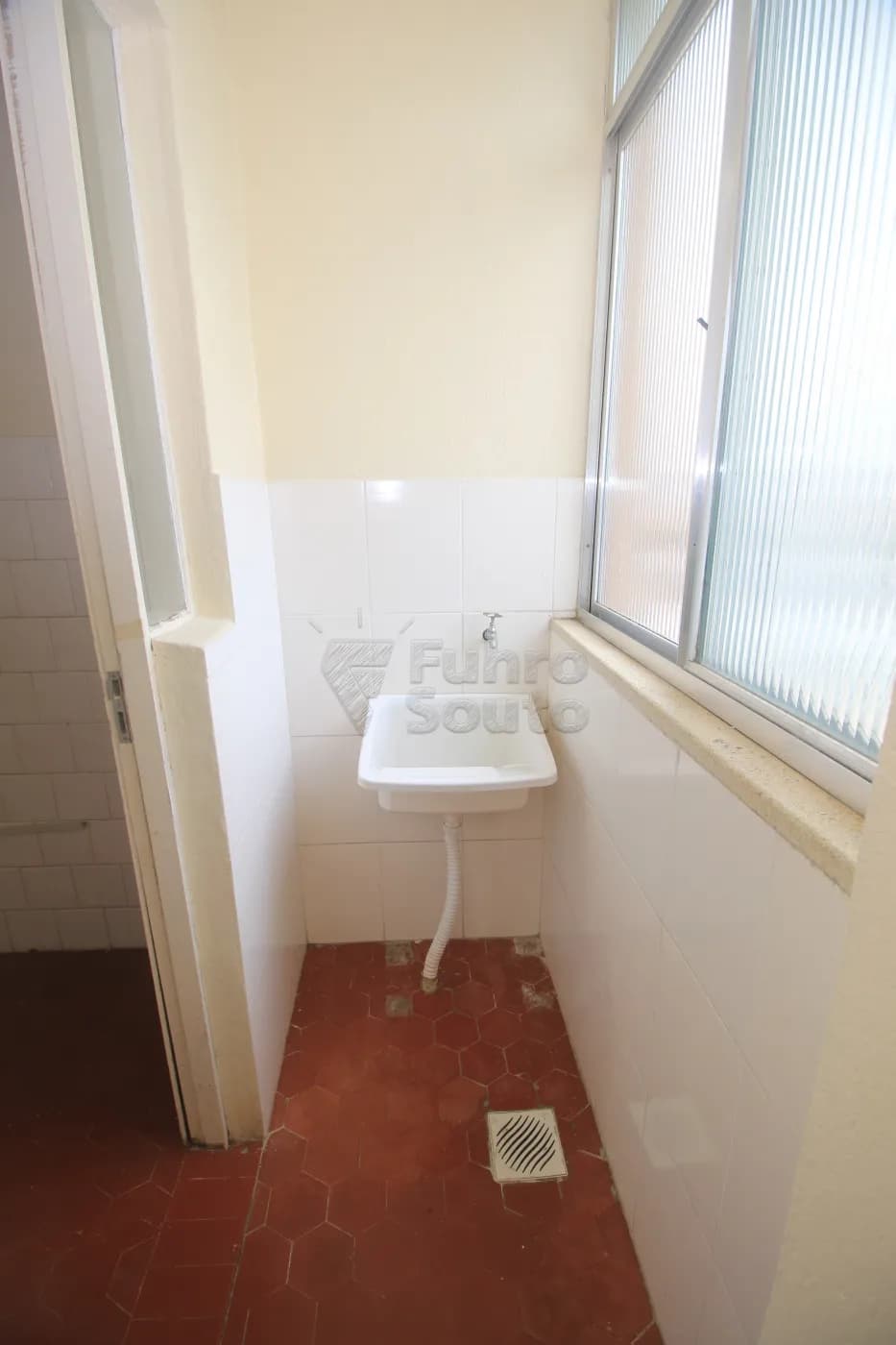 i5vh69-pelotas-apartamento-padrao-centro-04-11-2025_00-57-11-26.webp
