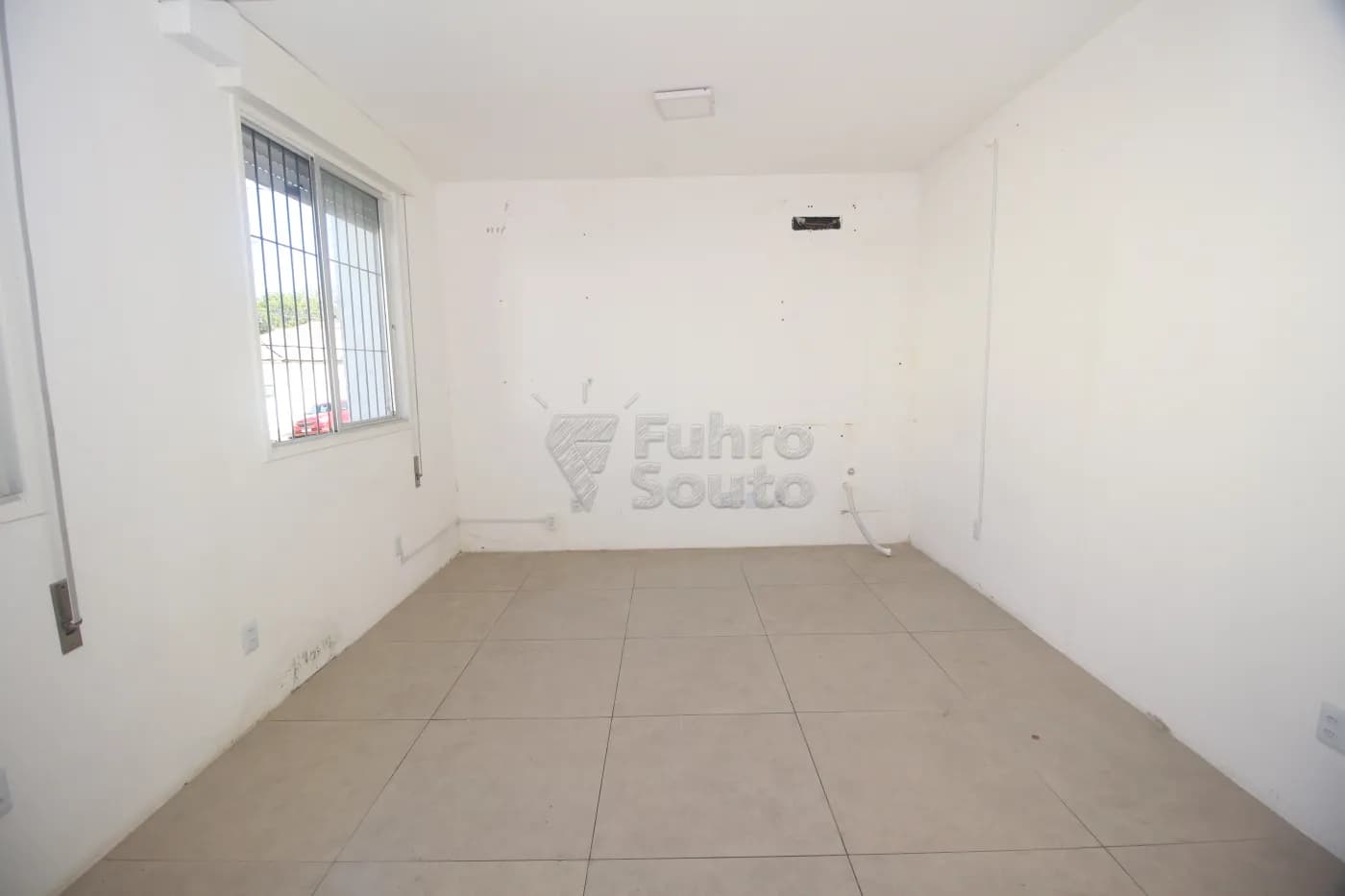 iaztzv-pelotas-comercial-casa-centro-29-04-2025_00-08-41-8.webp
