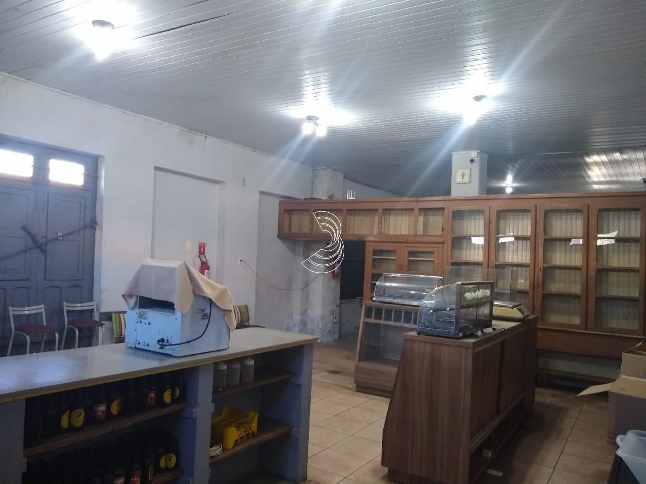 idvsu8-iPx4R9ym8U9U_194036a43cd03cb3b2.jpg