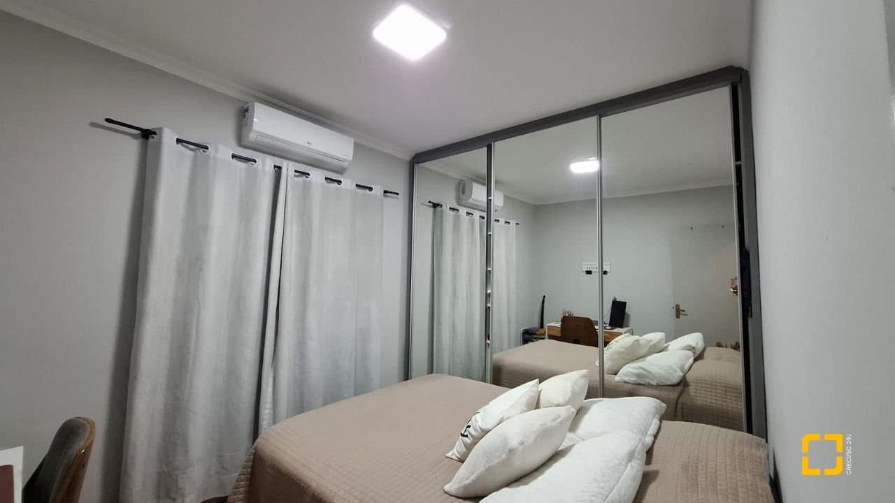 ifadzf-i8R5153586m3v875IS72_5949369f2b07ab01b5.jpg