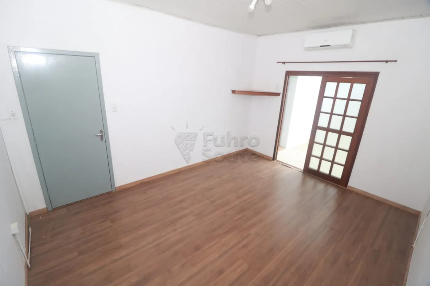 ihyb5t-pelotas-casa-padrao-areal-13-01-2026_15-26-28-69668e5412d1d.webp
