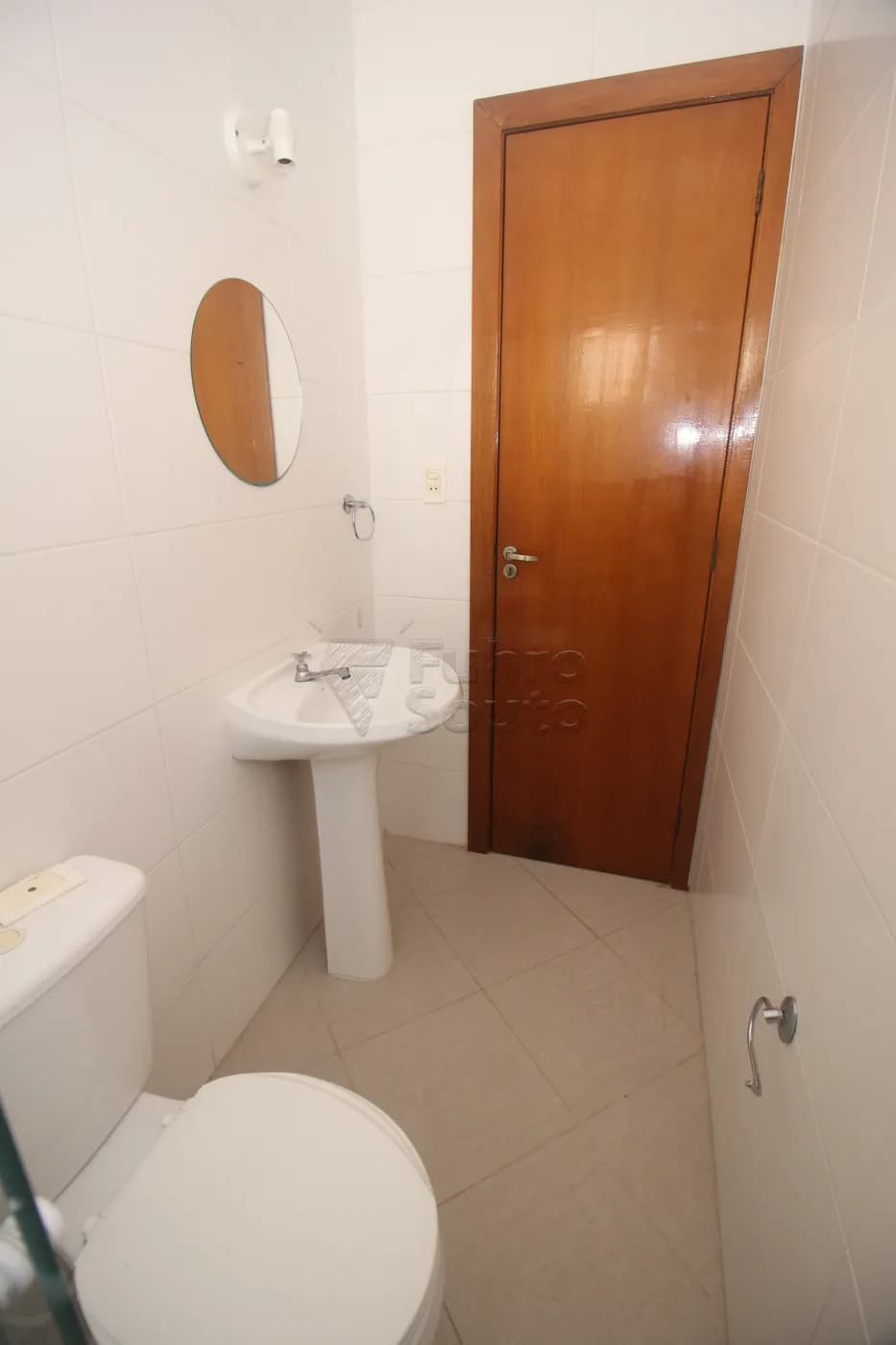 io36ri-pelotas-apartamento-padrao-centro-27-10-2025_22-43-23-17.webp