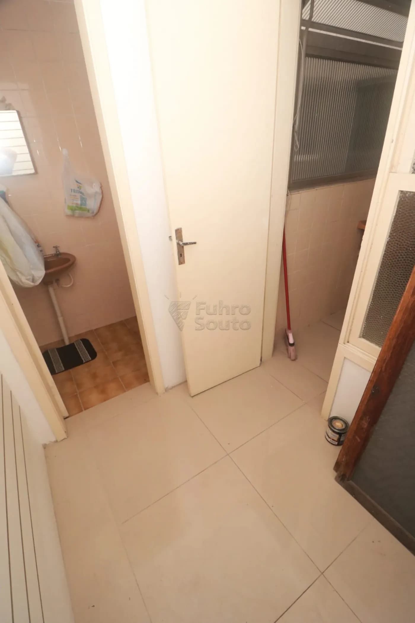 io8yr8-pelotas-apartamento-padrao-centro-04-03-2026_10-14-43-69a830434b15b.webp