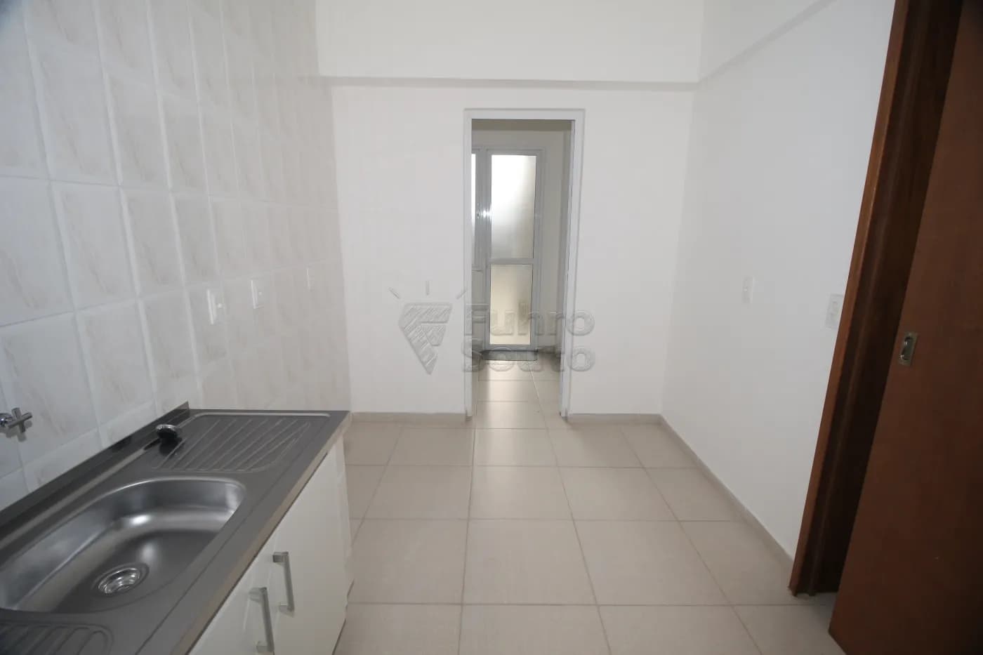 ipucxj-pelotas-apartamento-padrao-centro-29-08-2024_23-47-23-5.webp