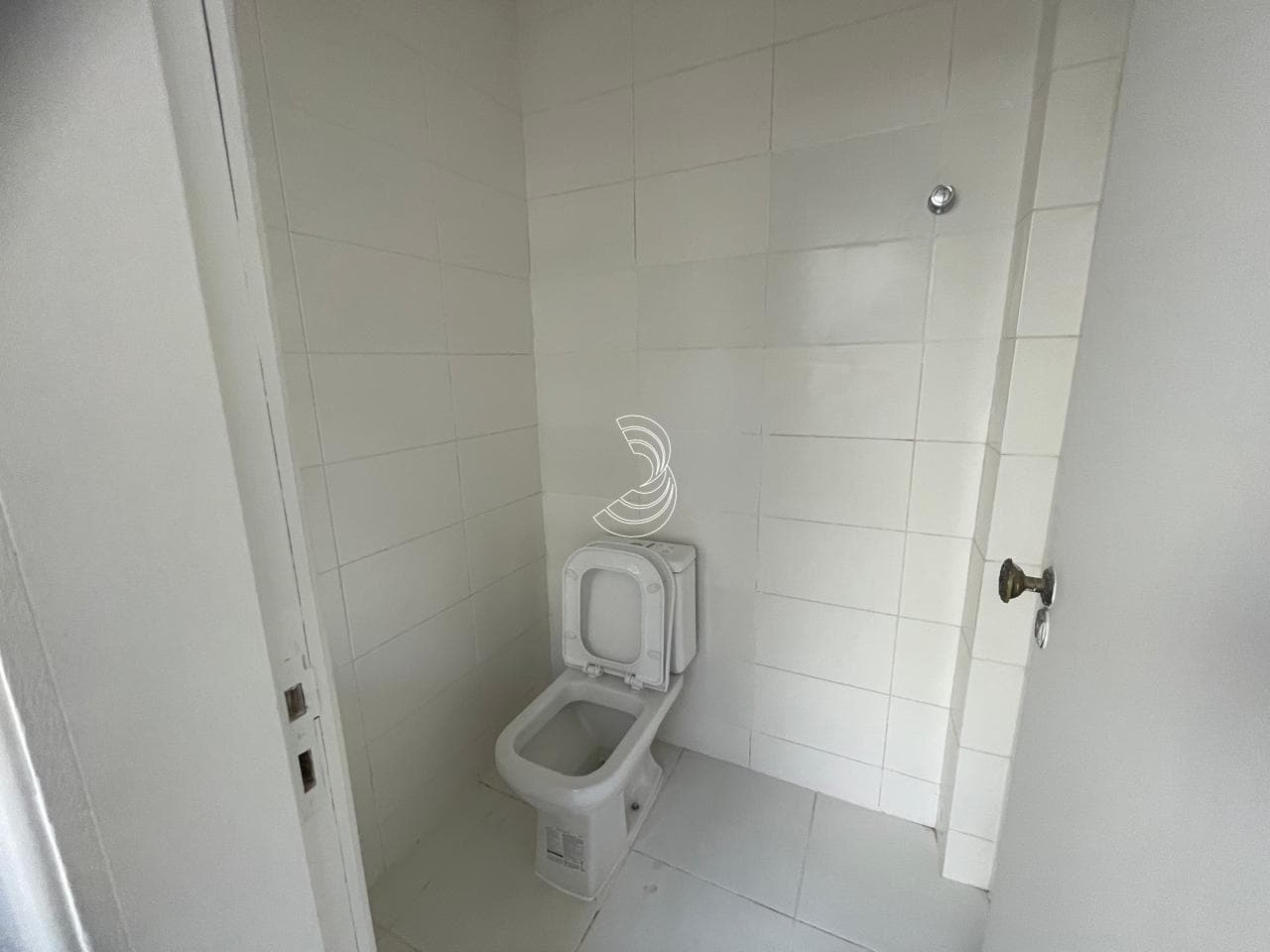 iq8g3s-iq3S4ueGc35VrttZoW96y_172686787c023ba707_GU2YTk0YjUyNmM0_o_wm.jpg