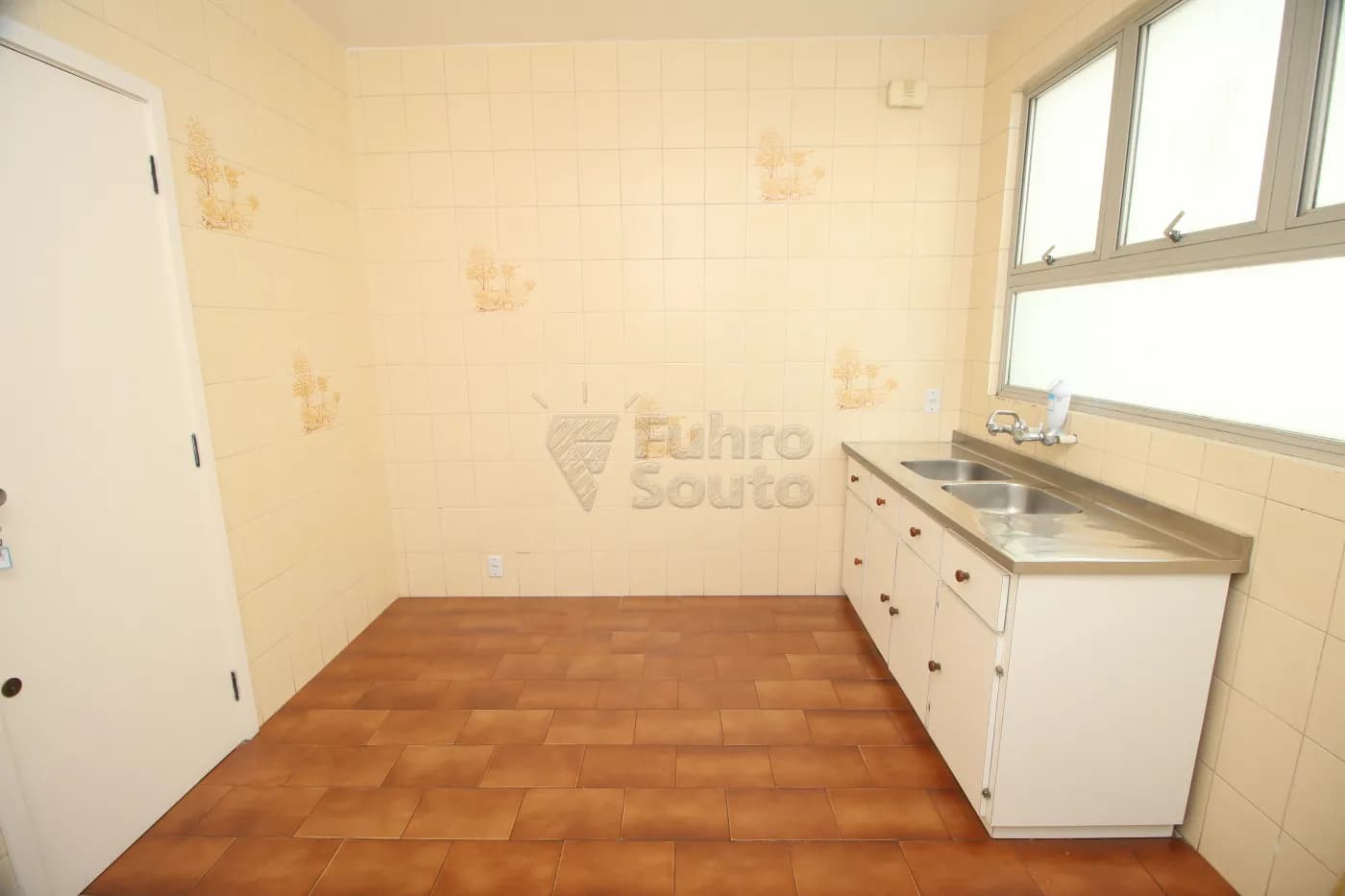 iqw4wq-pelotas-apartamento-padrao-centro-17-09-2024_00-57-47-27.webp