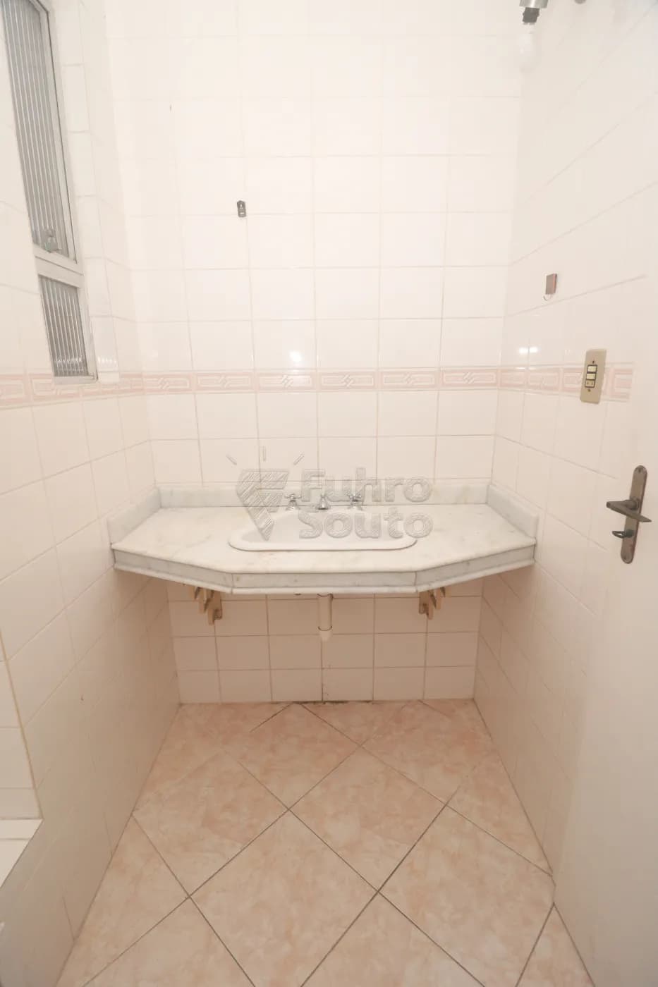ix9ir-pelotas-apartamento-padrao-centro-27-05-2026_01-14-40-6a166fb0733d6.webp