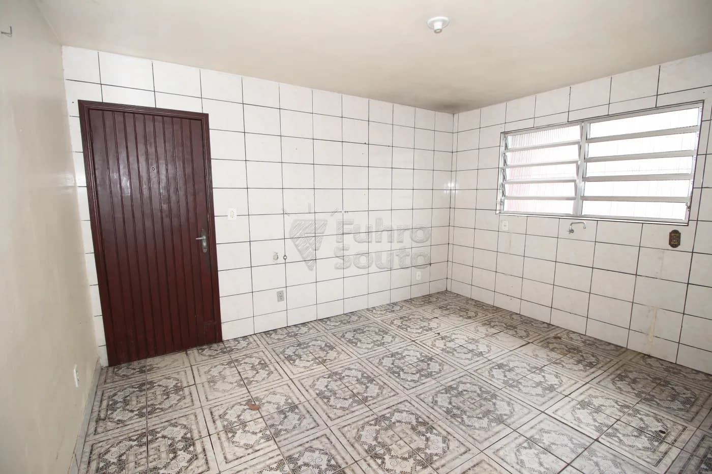 j35kne-pelotas-casa-padrao-fragata-06-05-2024_23-54-22-20.webp