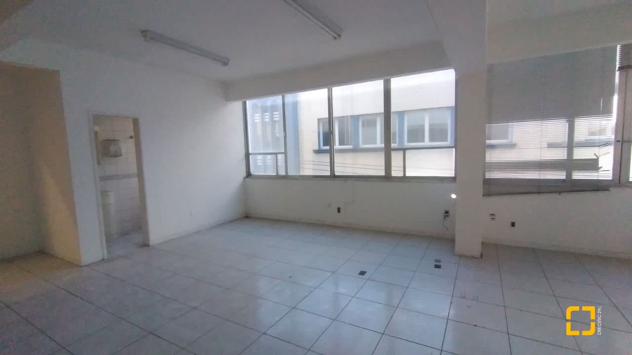j46bf-iXyz74J8b69485_55981685ed0b806c80.jpg