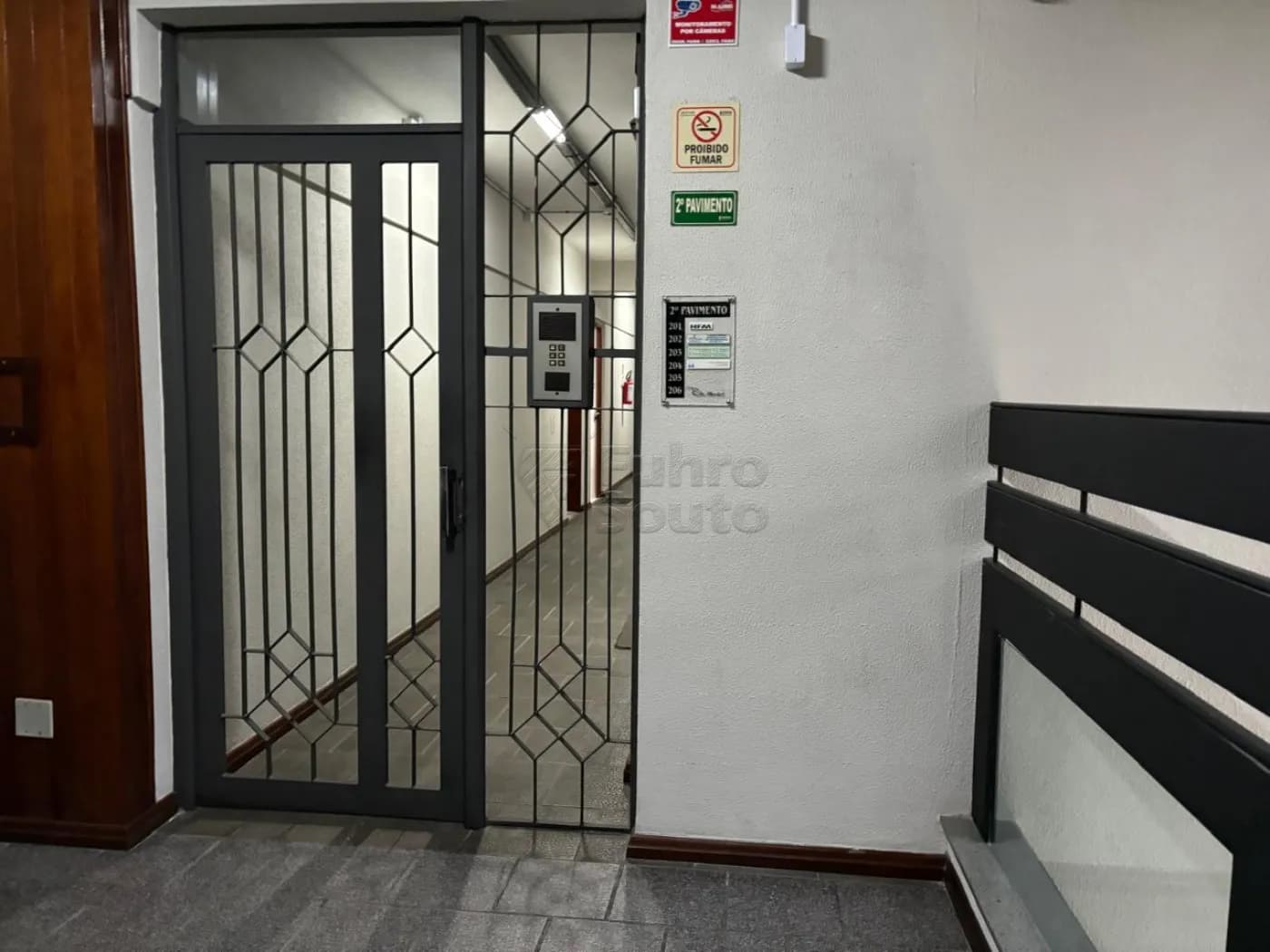 j66pl-pelotas-comercial-sala-em-condominio-centro-03-06-2024_10-42-50-12.webp