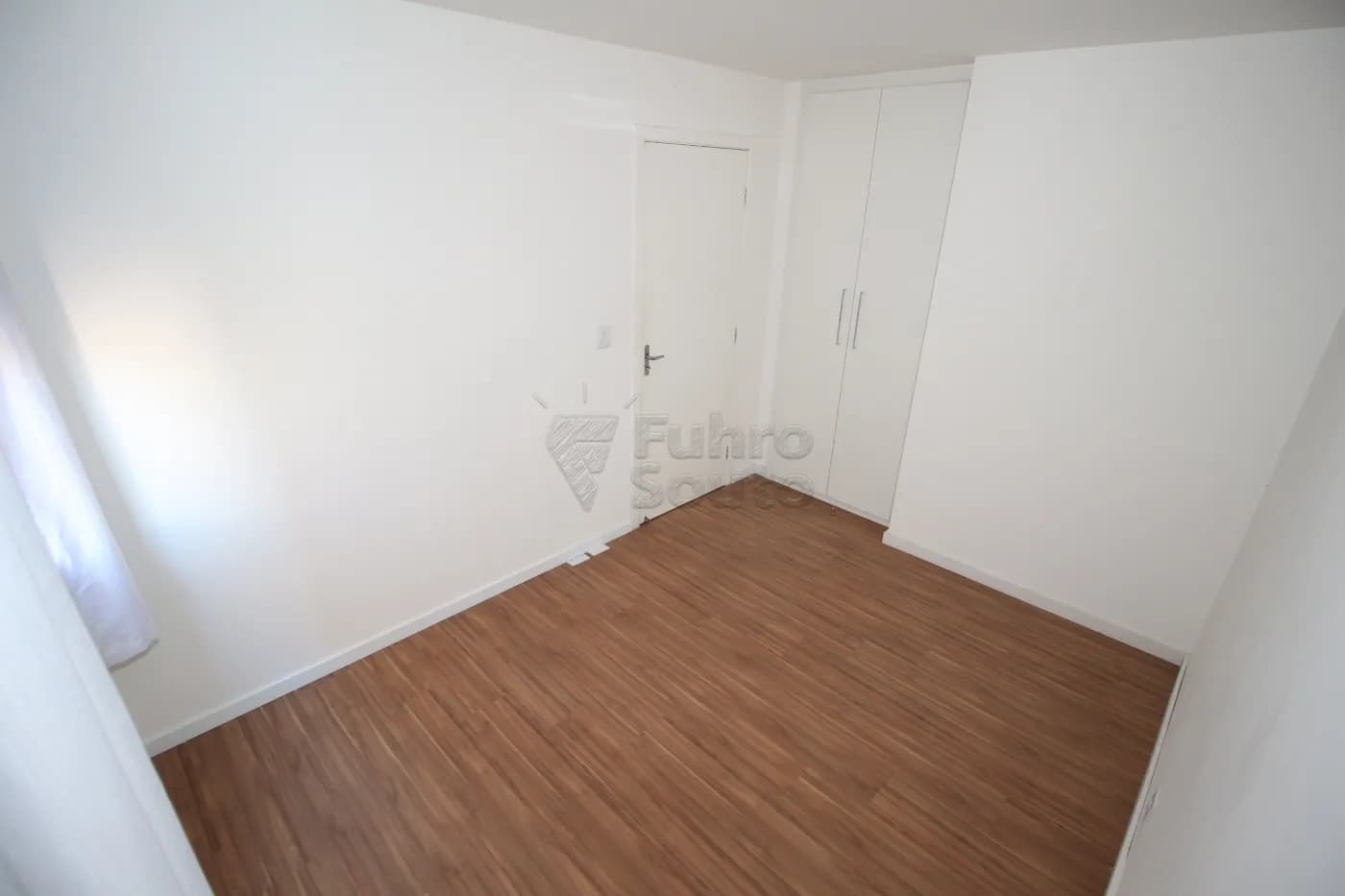 j70l24-pelotas-apartamento-padrao-centro-06-04-2024_01-03-14-10.webp