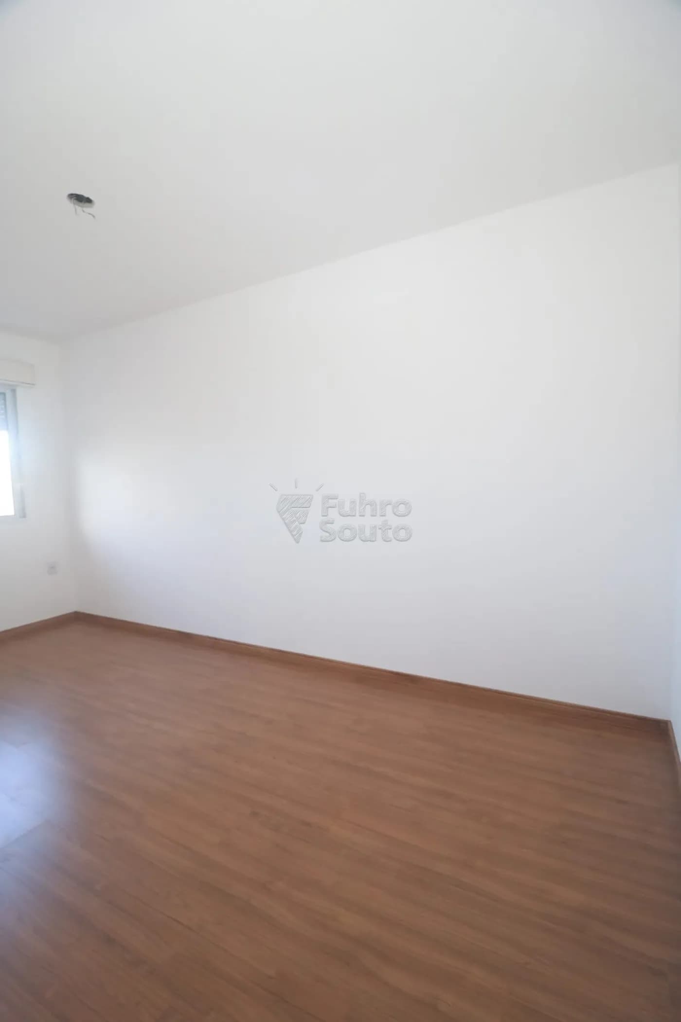 j71k5s-pelotas-apartamento-fora-de-condominio-fragata-24-03-2026_12-35-21-69c2af39ea5dd.webp