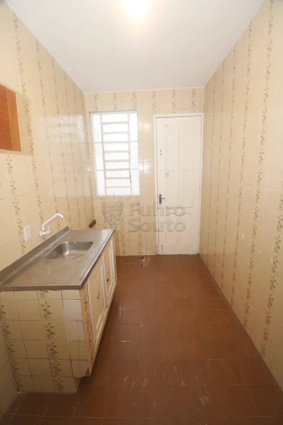 jayh8-pelotas-comercial-casa-centro-24-04-2026_23-28-19-69ec26c33554e.webp