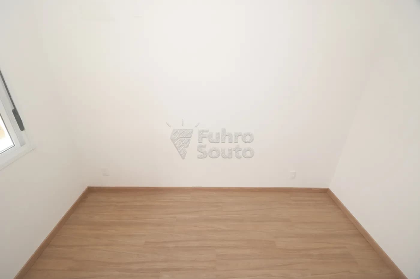 ji1m3z-pelotas-apartamento-padrao-areal-13-03-2026_23-29-34-69b4c80e5a4cd.webp
