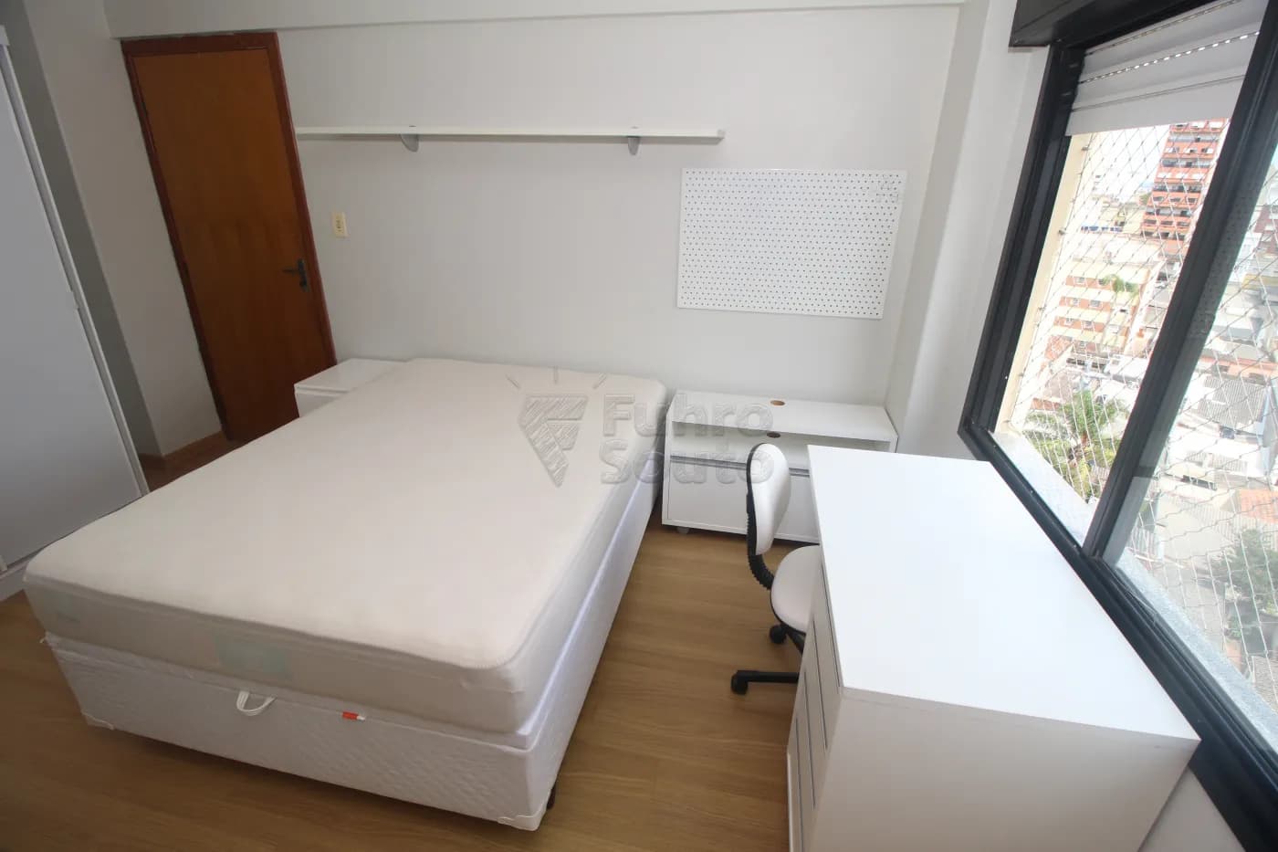 jr77ij-pelotas-apartamento-padrao-centro-18-01-2025_05-00-15-10.webp