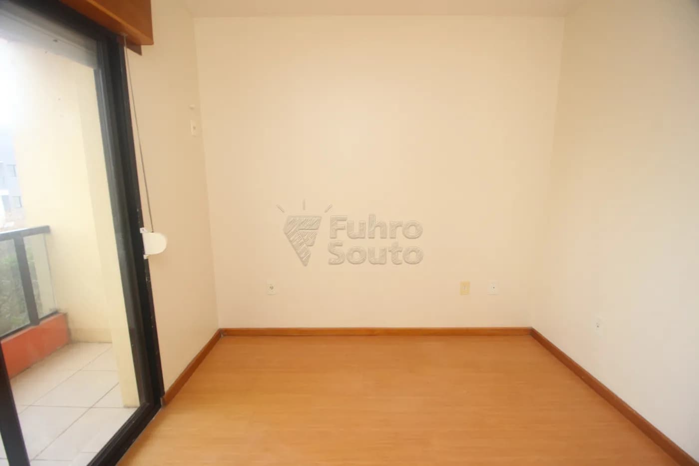 jtw03w-pelotas-apartamento-padrao-centro-18-10-2025_00-57-17-13.webp