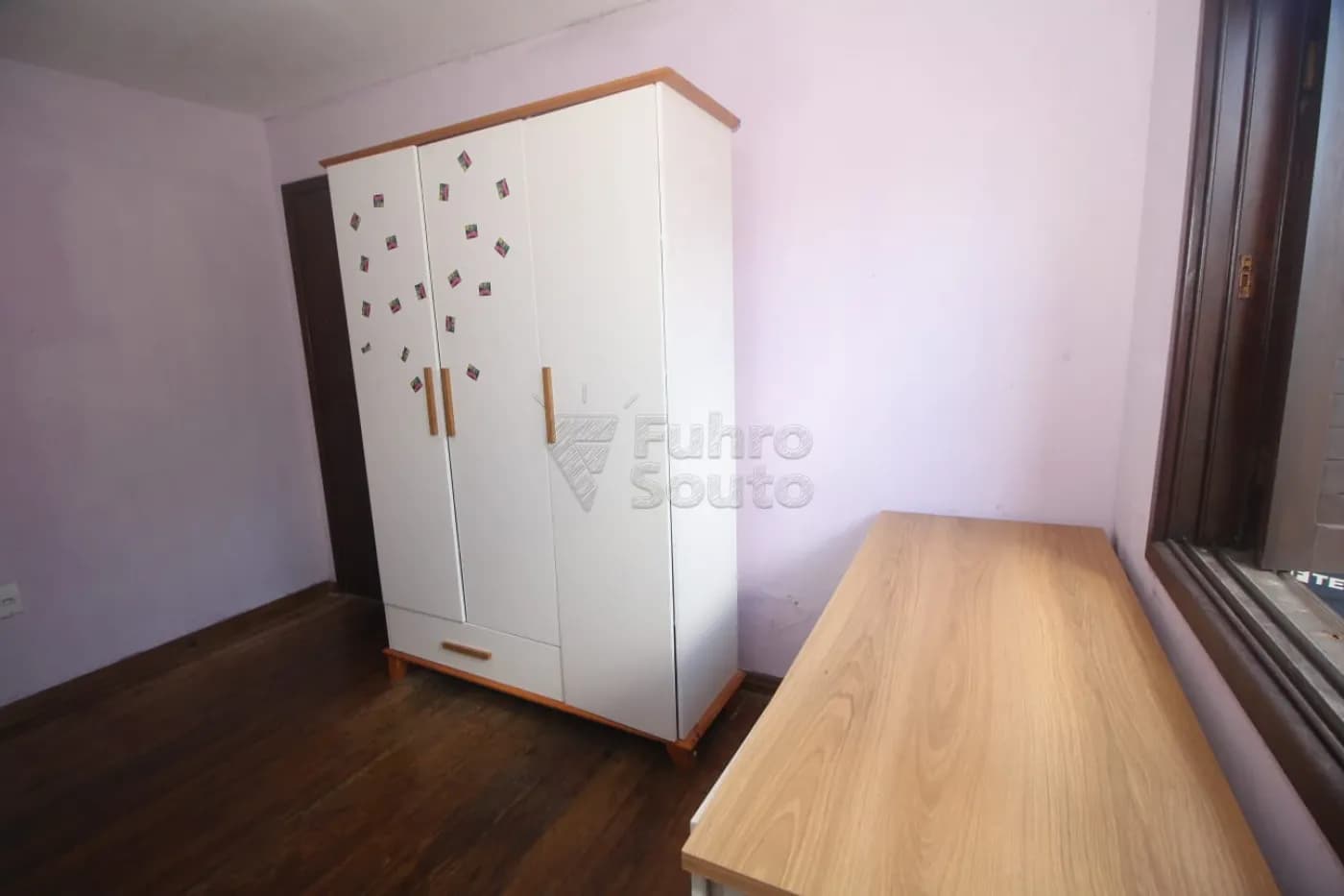 jzze4m-pelotas-casa-padrao-laranjal-12-11-2025_18-10-23-25.webp